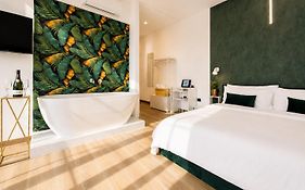 Sea City In Bed